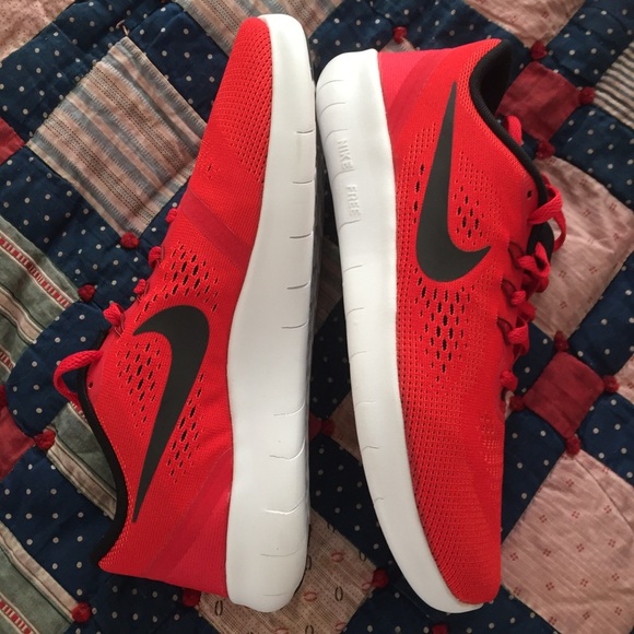 💥💕💥NIKE Free RN Size 8 - Picture 1 of 11